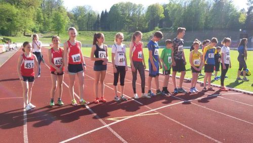 30.04.2017: Sportfest im Frühling im Dreiflüssestadion mit Kinder-Leichtathletik