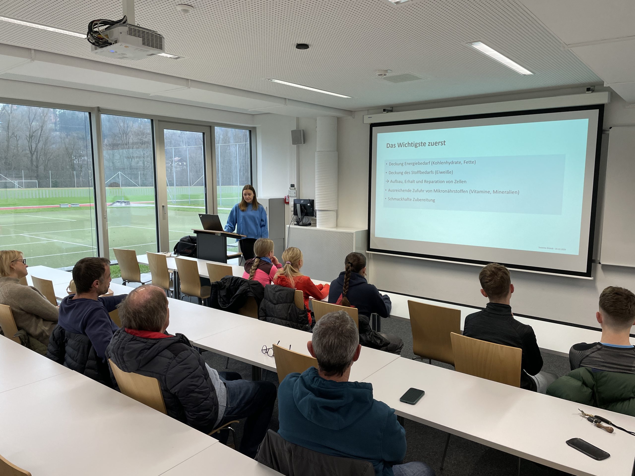 14.12.2024 Sporternährung Jugendliche