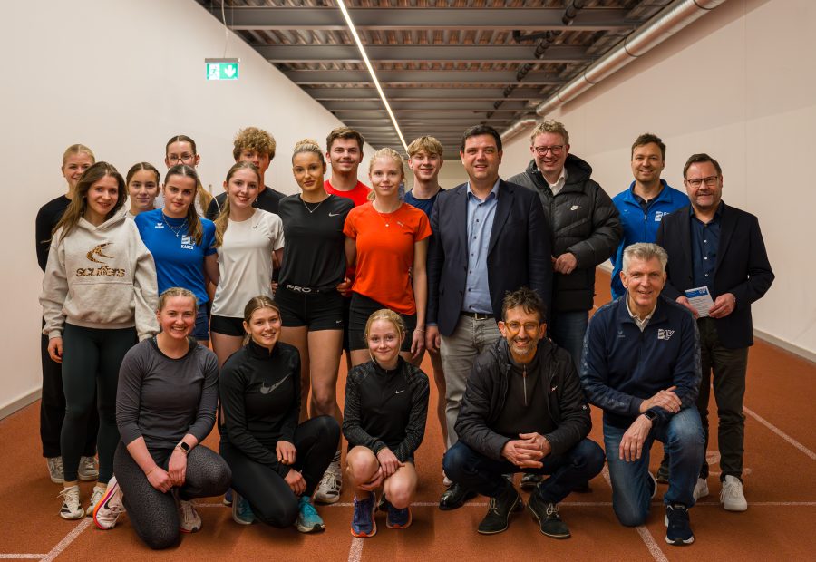 05.02.2026: Politik und Vorsitzender des DLV-Aufsichtsrats besuchen Landesstützpunkt Passau